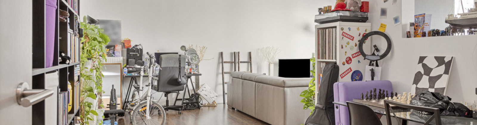 2 Bedrooms Bedrooms, ,1 BathroomBathrooms,Apartment,For Sale,1002