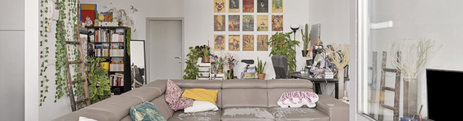 2 Bedrooms Bedrooms, ,1 BathroomBathrooms,Apartment,For Sale,1002
