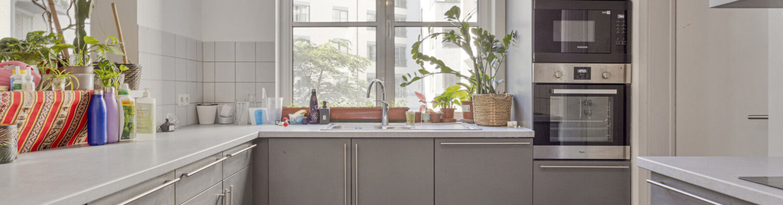 2 Bedrooms Bedrooms, ,1 BathroomBathrooms,Apartment,For Sale,1002
