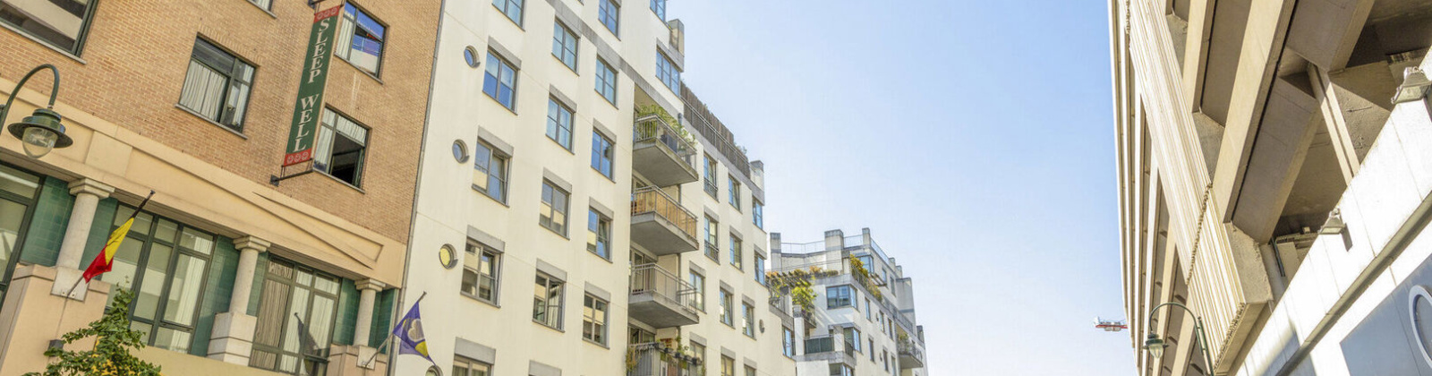2 Bedrooms Bedrooms, ,1 BathroomBathrooms,Apartment,For Sale,1002